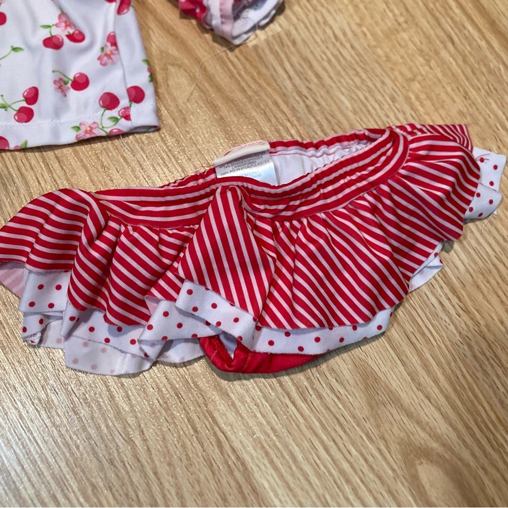 Nannette Baby two piece rashguard swimsuit 12 months - Picture 3 of 5